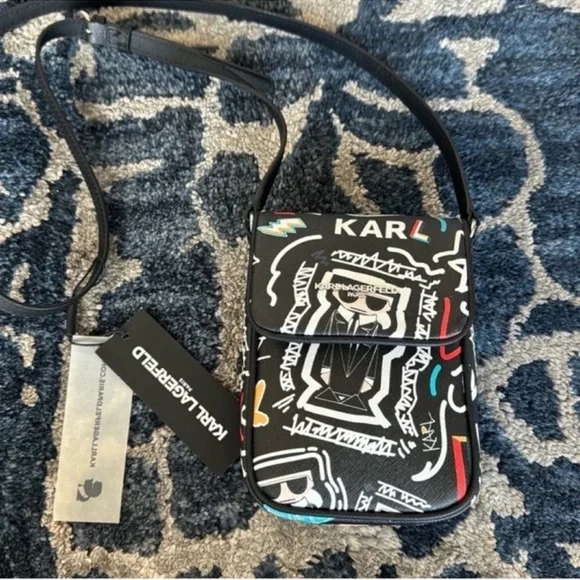 NWT Karl Lagerfeld Graffiti Paris Crossbody Bag/Purse Black White - Picture 1 of 9